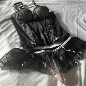 La Senza Romantic Lingerie Set